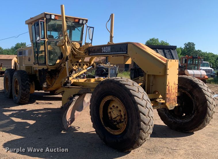 image for item DM7861 2001 Caterpillar 140H  motor grader