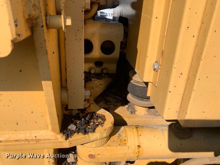 image for item DM7861 2001 Caterpillar 140H  motor grader