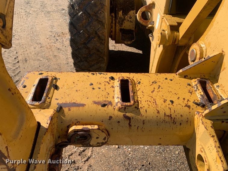 image for item DM7861 2001 Caterpillar 140H  motor grader