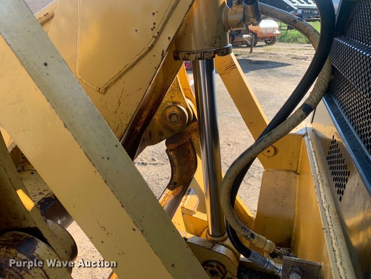 image for item DM7861 2001 Caterpillar 140H  motor grader