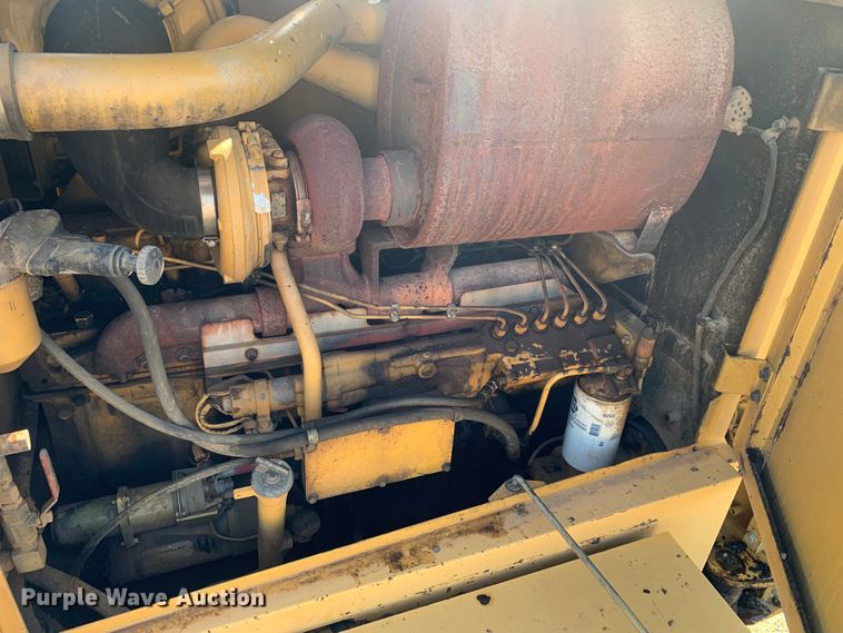 image for item DM7861 2001 Caterpillar 140H  motor grader