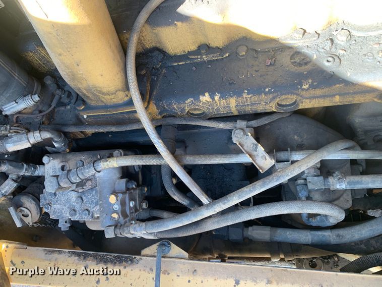 image for item DM7861 2001 Caterpillar 140H  motor grader