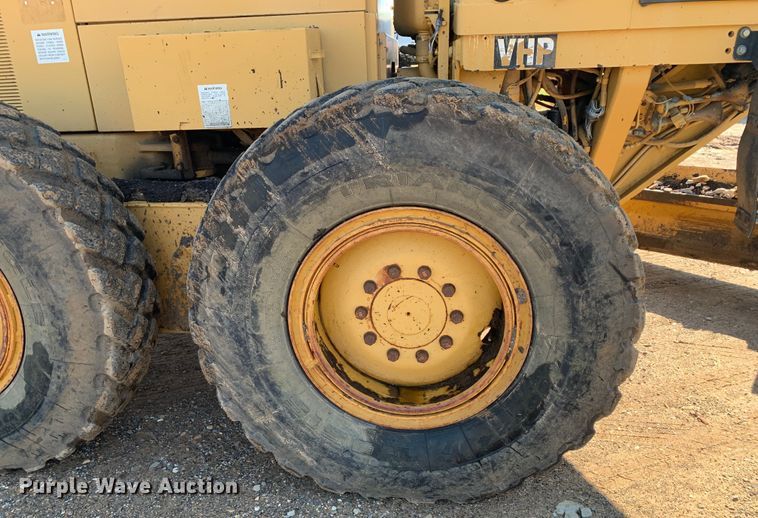 image for item DM7861 2001 Caterpillar 140H  motor grader