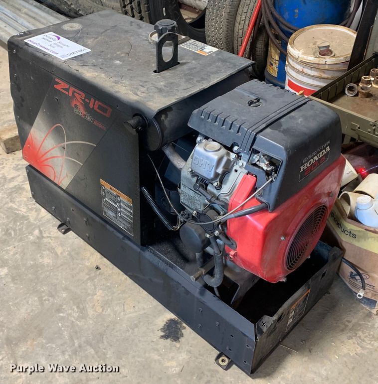 image for item DM7862 Red-D-ARC ZR-10 welder