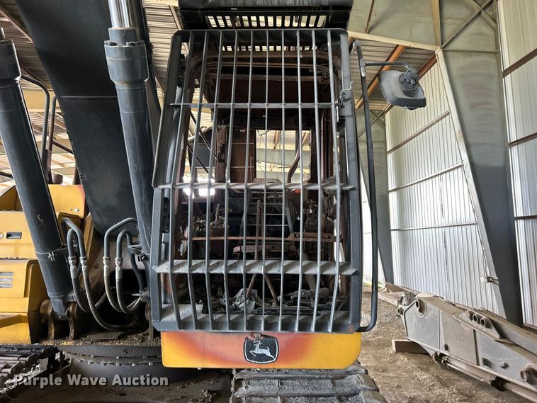 image for item DO6466 2020 John Deere 210G excavator