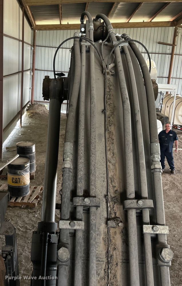 image for item DO6466 2020 John Deere 210G excavator