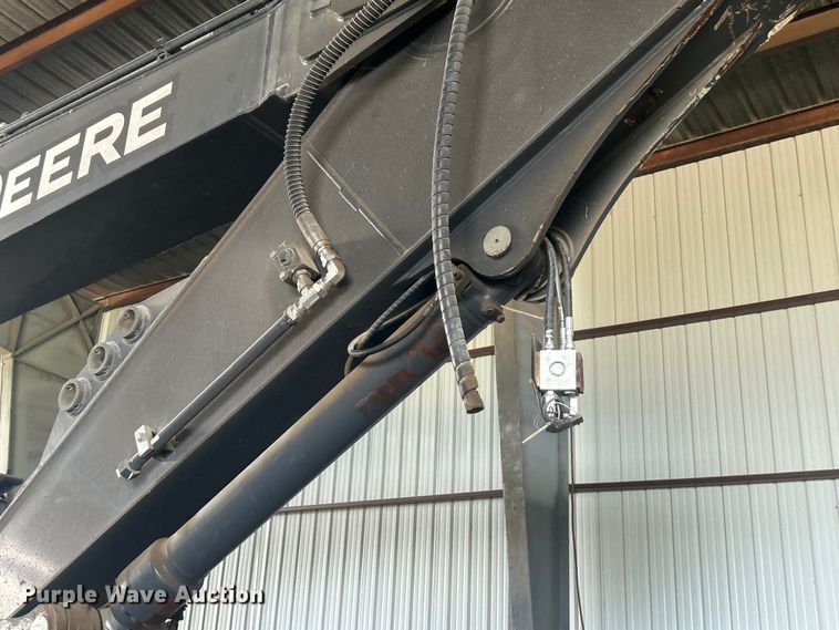 image for item DO6466 2020 John Deere 210G excavator