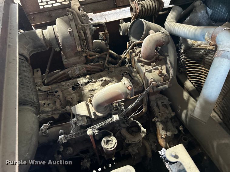 image for item DO6466 2020 John Deere 210G excavator