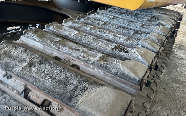 image for item DO6466 2020 John Deere 210G excavator