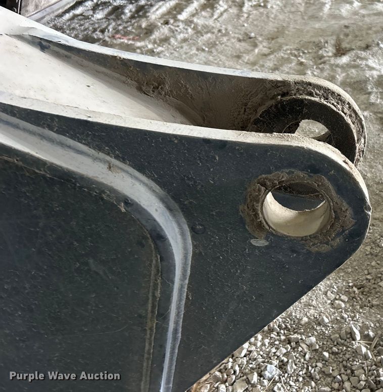 image for item DO6466 2020 John Deere 210G excavator