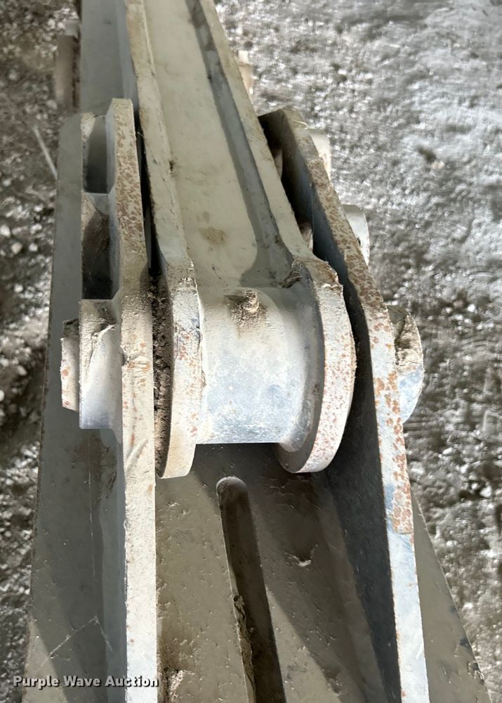 image for item DO6466 2020 John Deere 210G excavator