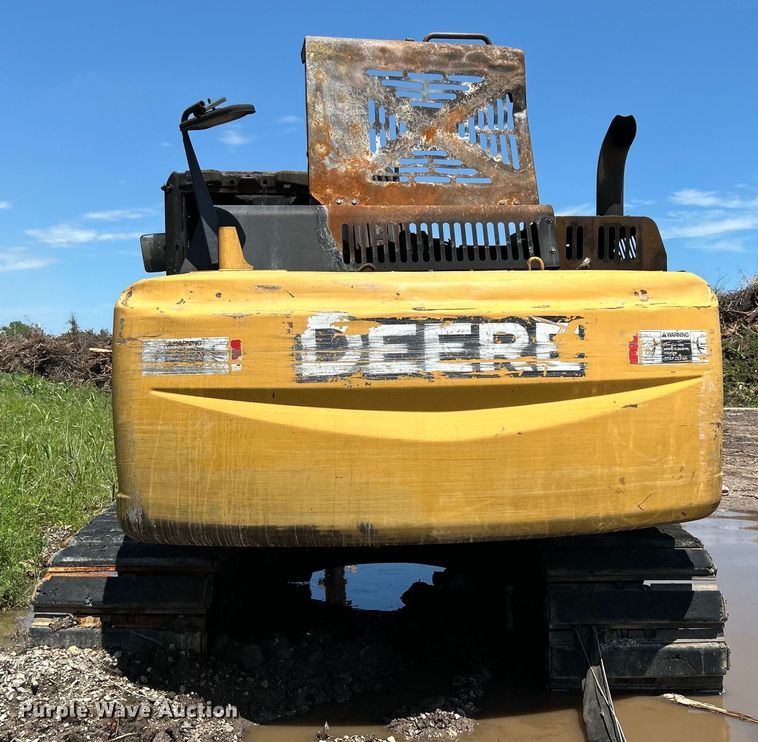 image for item DO6467 2012 John Deere 210G LC excavator