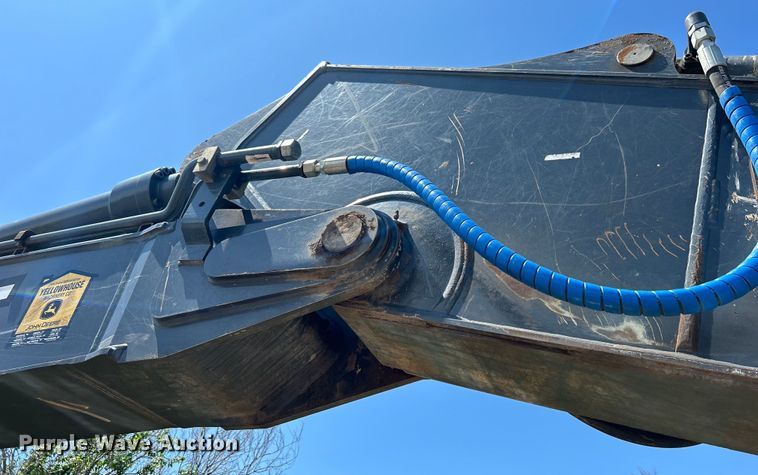 image for item DO6467 2012 John Deere 210G LC excavator