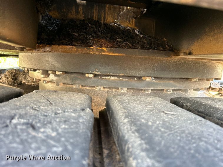 image for item DO6467 2012 John Deere 210G LC excavator