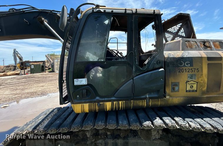 image for item DO6467 2012 John Deere 210G LC excavator
