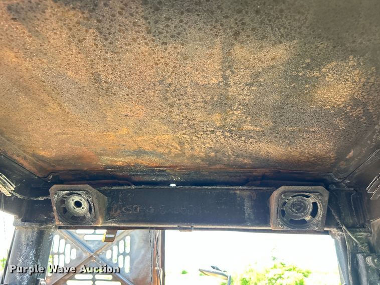 image for item DO6467 2012 John Deere 210G LC excavator