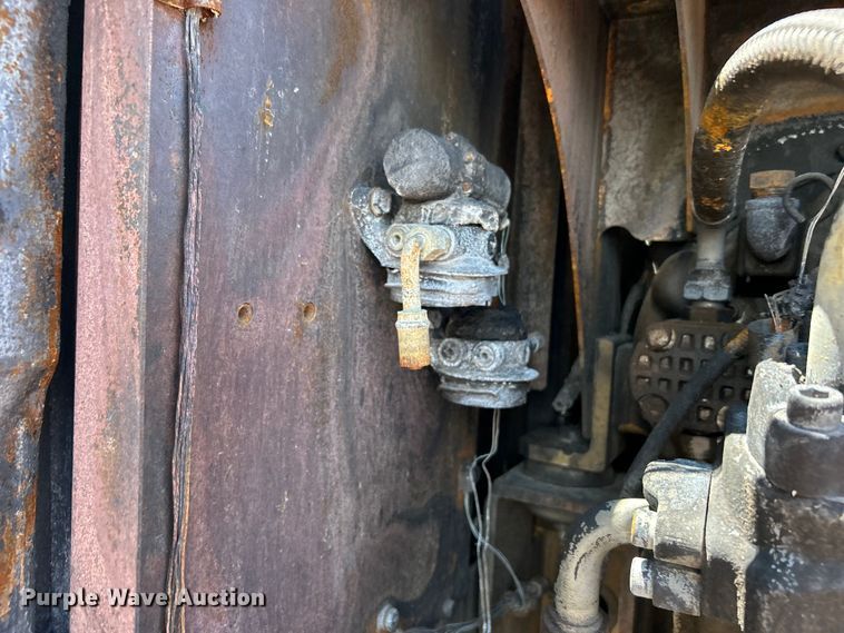 image for item DO6467 2012 John Deere 210G LC excavator