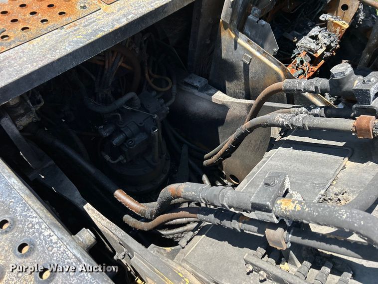 image for item DO6467 2012 John Deere 210G LC excavator