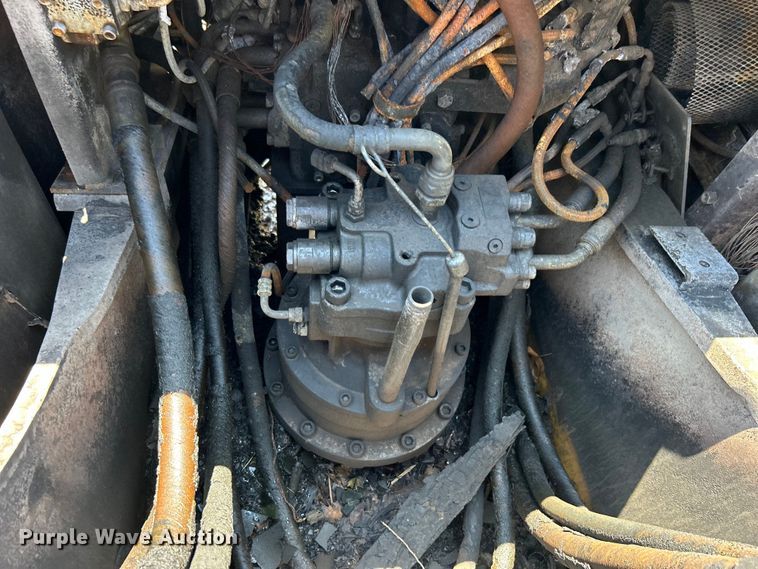 image for item DO6467 2012 John Deere 210G LC excavator