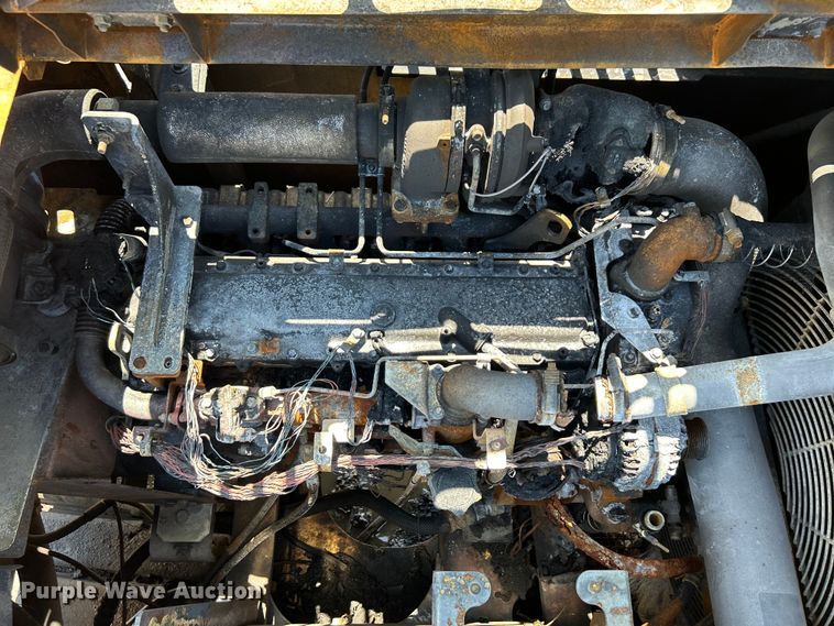 image for item DO6467 2012 John Deere 210G LC excavator