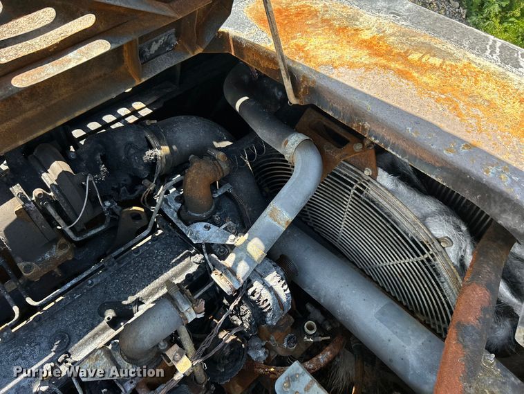 image for item DO6467 2012 John Deere 210G LC excavator