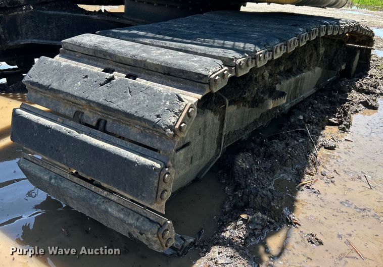 image for item DO6467 2012 John Deere 210G LC excavator