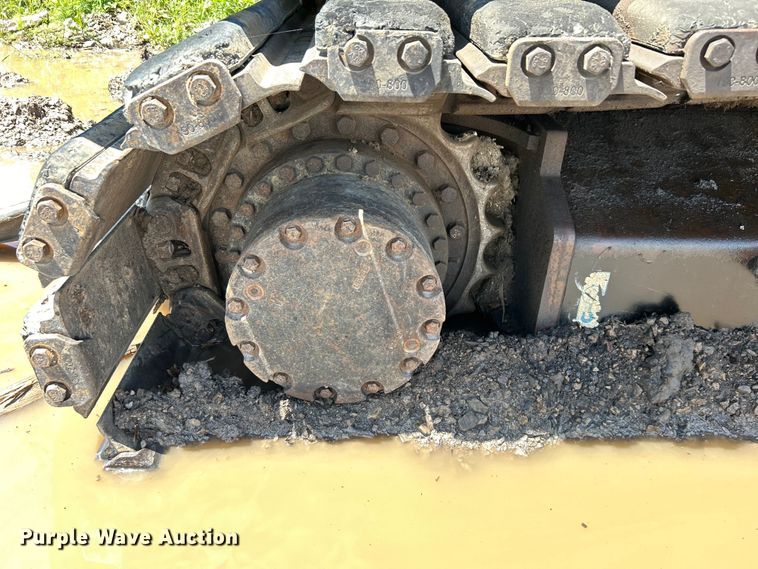 image for item DO6467 2012 John Deere 210G LC excavator