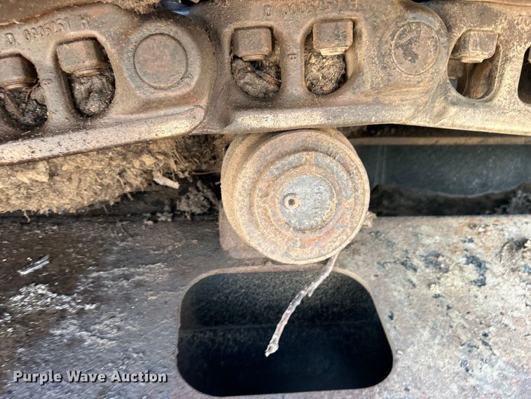 image for item DO6467 2012 John Deere 210G LC excavator