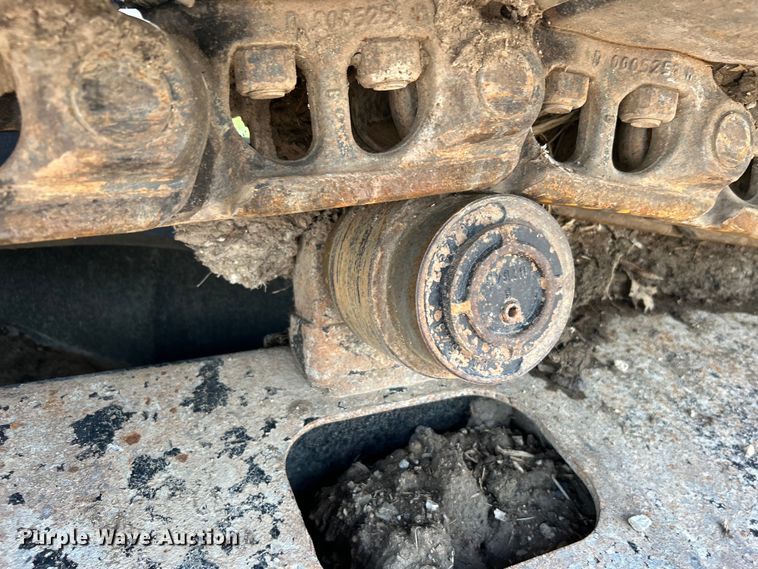 image for item DO6467 2012 John Deere 210G LC excavator