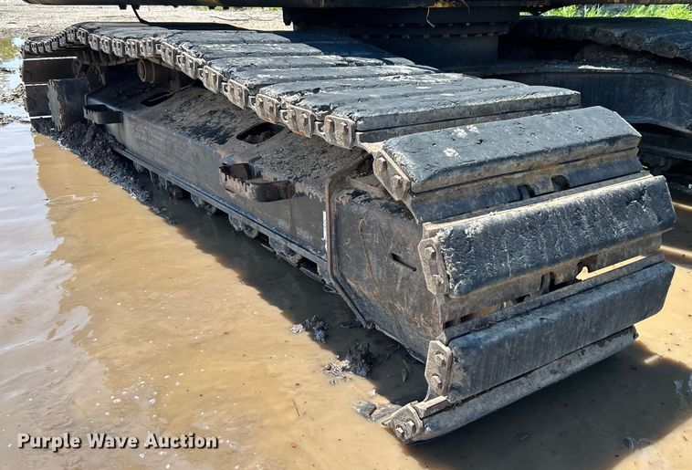 image for item DO6467 2012 John Deere 210G LC excavator