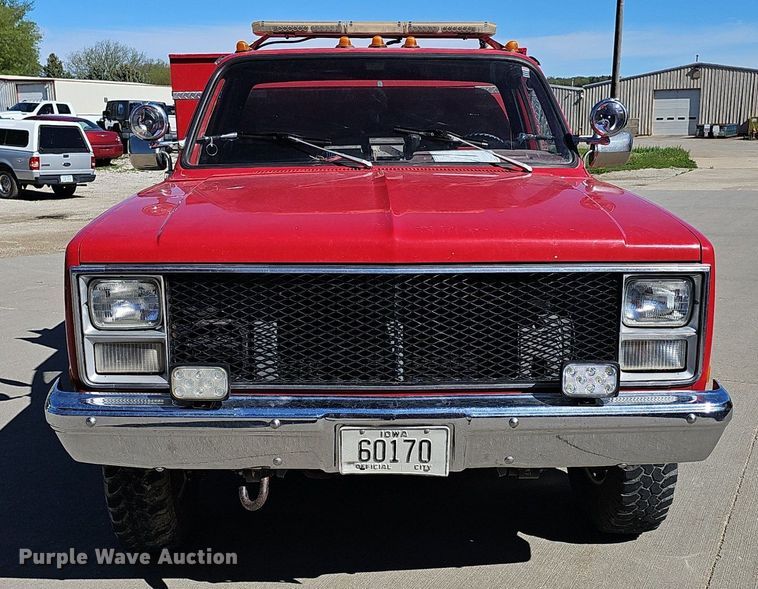 image for item DP0885 1983 Chevrolet Custom Deluxe K30 brush fire truck