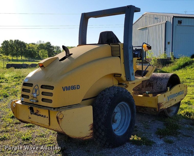 image for item DP1464 Vibromax VM66D single drum vibratory roller