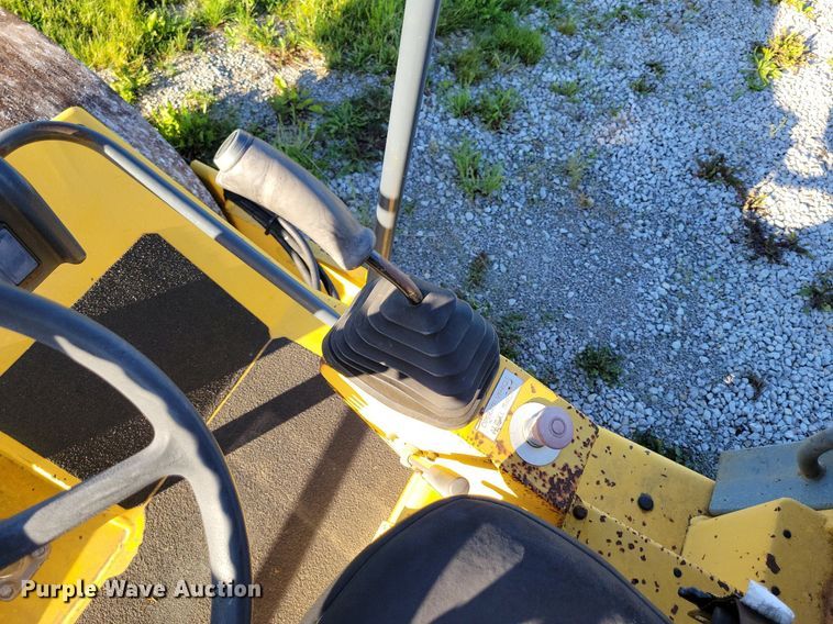 image for item DP1464 Vibromax VM66D single drum vibratory roller