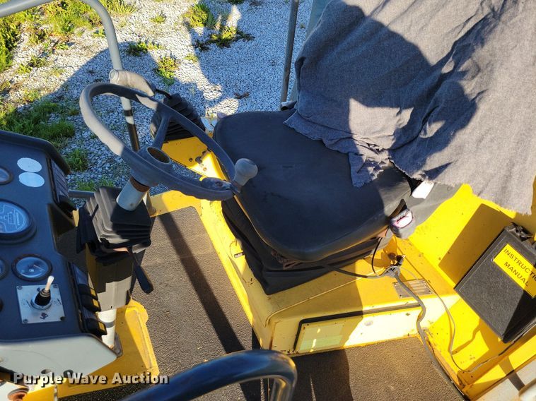 image for item DP1464 Vibromax VM66D single drum vibratory roller