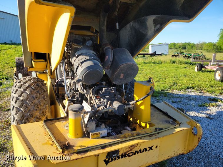 image for item DP1464 Vibromax VM66D single drum vibratory roller