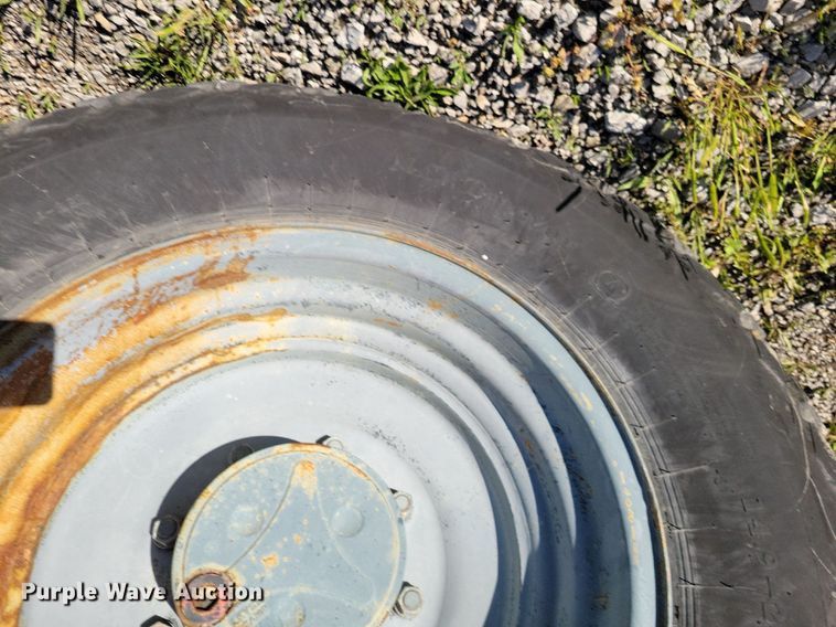 image for item DP1464 Vibromax VM66D single drum vibratory roller