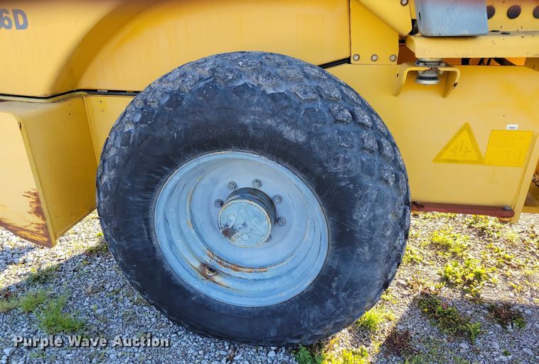 image for item DP1464 Vibromax VM66D single drum vibratory roller