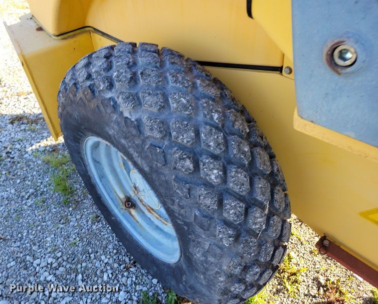 image for item DP1464 Vibromax VM66D single drum vibratory roller