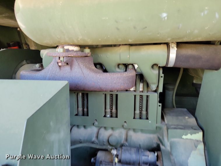 image for item DP1465 1985 Ingersoll Rand P-250-W-D-M-H268 air compressor