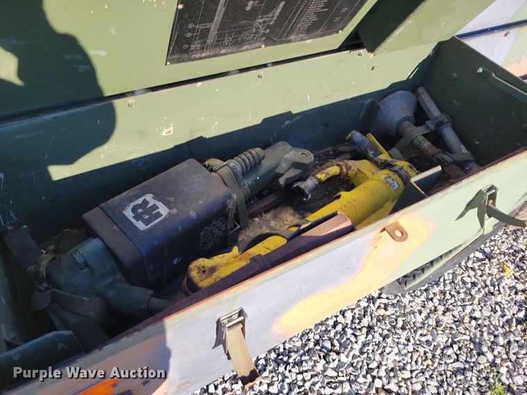 image for item DP1465 1985 Ingersoll Rand P-250-W-D-M-H268 air compressor