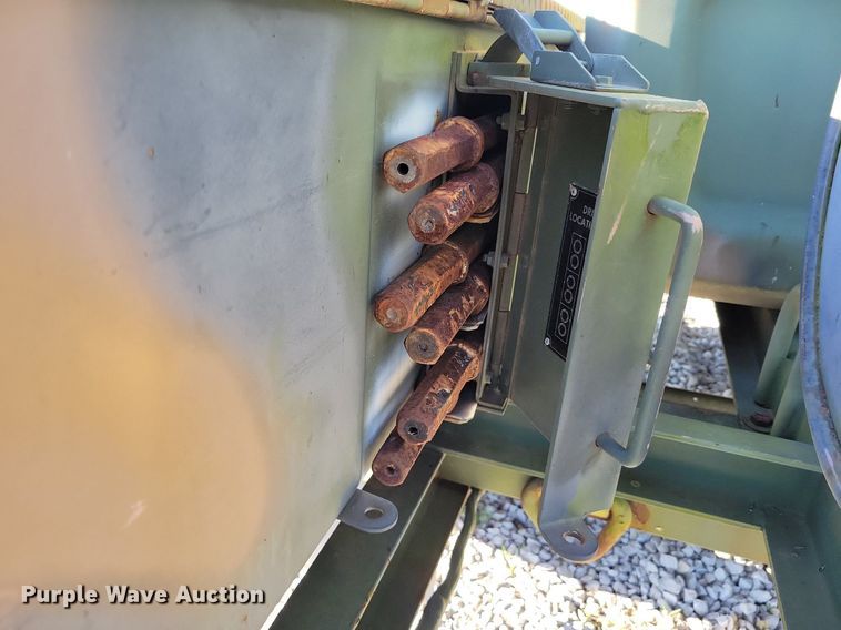 image for item DP1465 1985 Ingersoll Rand P-250-W-D-M-H268 air compressor