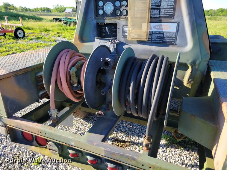 image for item DP1465 1985 Ingersoll Rand P-250-W-D-M-H268 air compressor