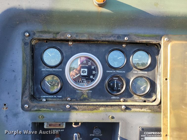 image for item DP1465 1985 Ingersoll Rand P-250-W-D-M-H268 air compressor