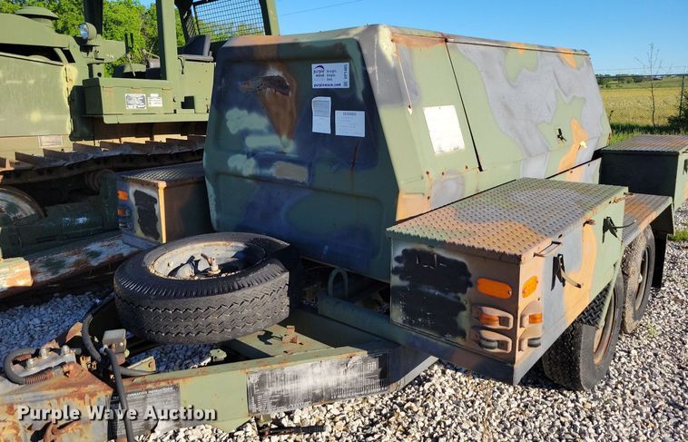 image for item DP1465 1985 Ingersoll Rand P-250-W-D-M-H268 air compressor