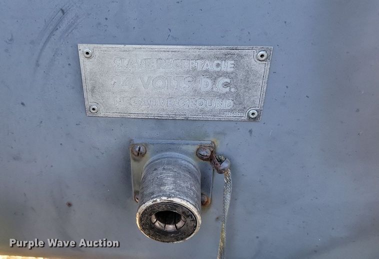 image for item DP1465 1985 Ingersoll Rand P-250-W-D-M-H268 air compressor