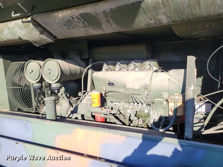 image for item DP1465 1985 Ingersoll Rand P-250-W-D-M-H268 air compressor