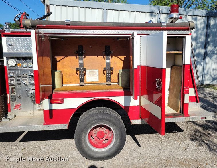 image for item DP1468 1991 Ford F450 Super Duty brush fire truck