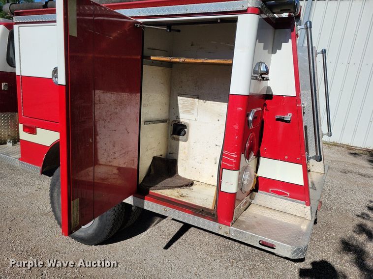 image for item DP1468 1991 Ford F450 Super Duty brush fire truck