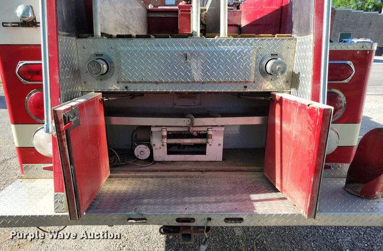 image for item DP1468 1991 Ford F450 Super Duty brush fire truck