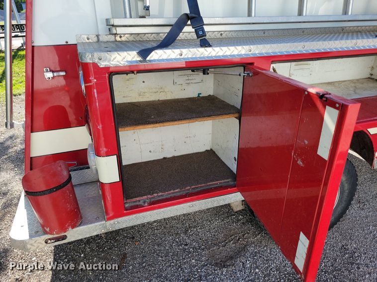 image for item DP1468 1991 Ford F450 Super Duty brush fire truck